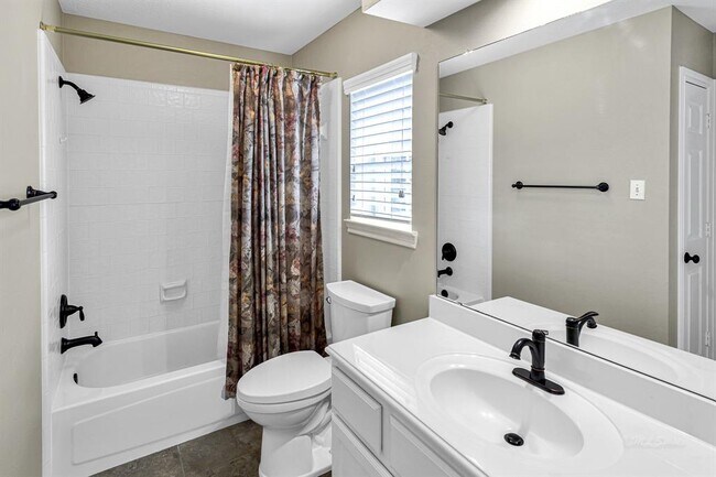 Building Photo - 22319 Fairbay Dr