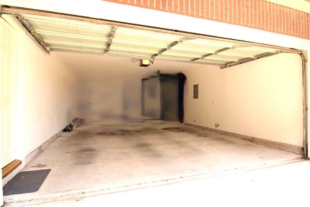 Building Photo - 1428 W Webster St