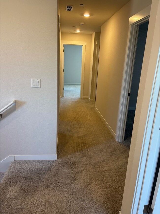 Building Photo - Beautiful Four-Bedroom Home in Wilsonville...