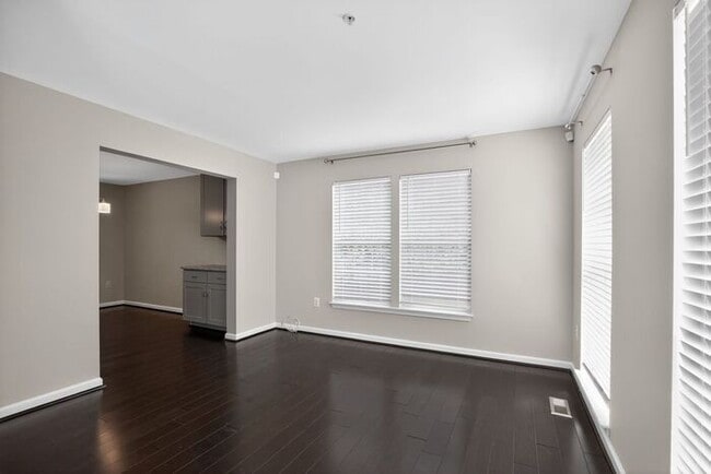 Building Photo - 6602 Squireman Ct