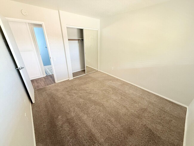 Building Photo - Stylishly 1-Bedroom Condo in Palm Springs ...