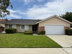 Building Photo - One story home in Simi Valley