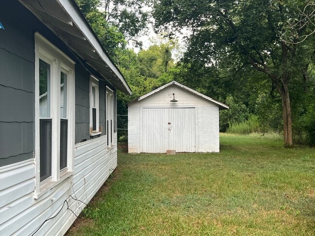 Building Photo - Apartment Home for Rent in Montgomery