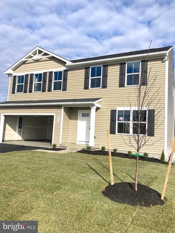 Building Photo - 420 Circle Dr