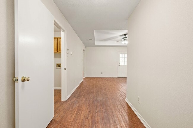 Building Photo - 961 Indian Blanket Dr
