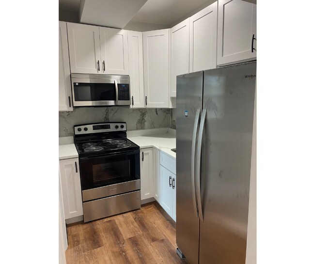 Building Photo - 1211 Poplar Grove St