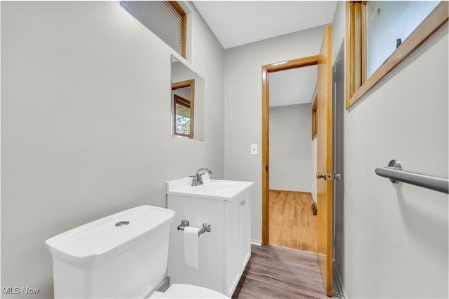 Building Photo - 3460 Hetzel Dr