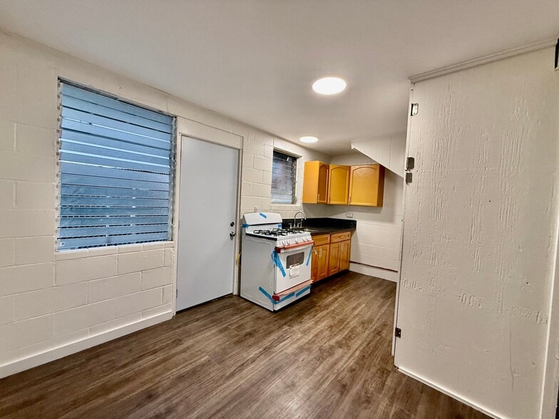 Building Photo - 94-238-238 Aniani Pl