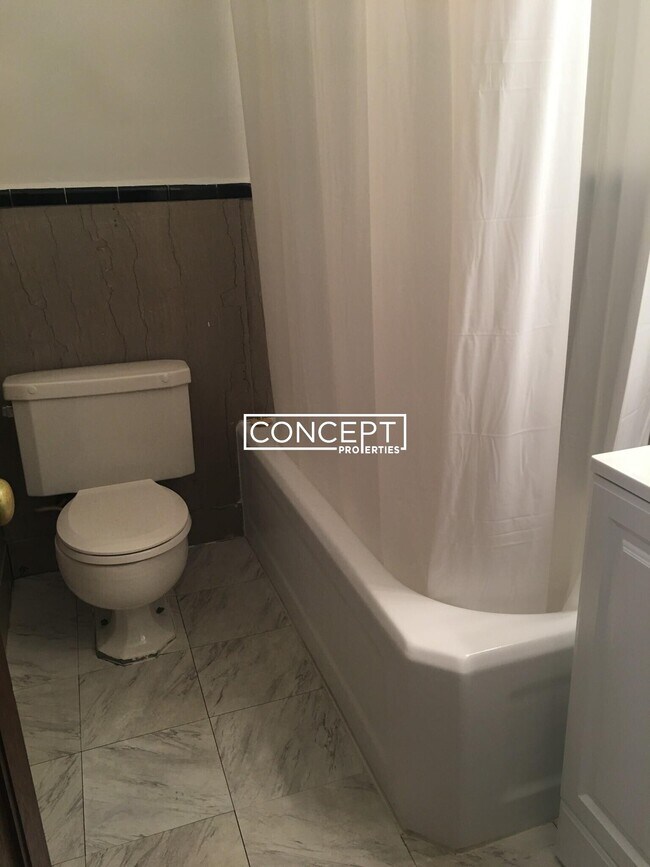 Building Photo - 91 Westland Ave