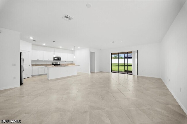 Building Photo - 14836 Palamos Cir