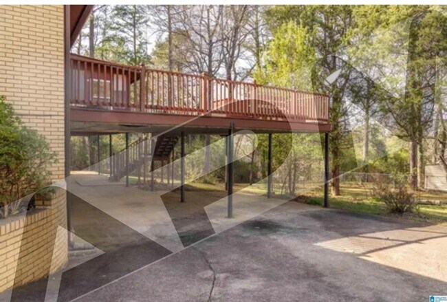 Building Photo - 525 Stoney Brook Dr SW