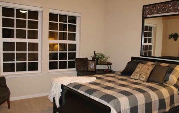 Building Photo - Showings Beginning Next week!!! Gorgeous Semi Custom Apple Valley Home!!