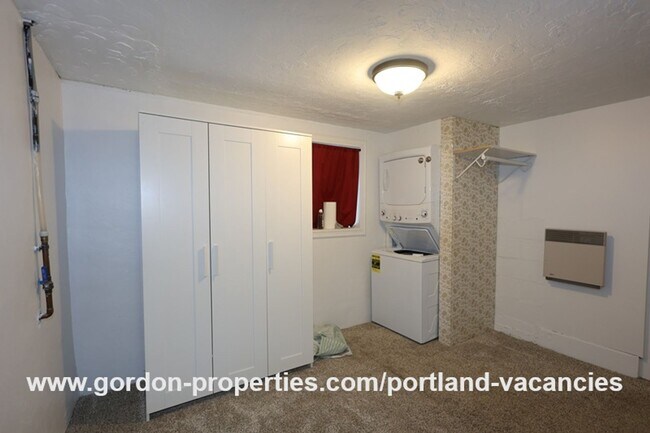 Building Photo - MOVE IN SPECIAL: SE 88th Ave - 2 bedroom a...
