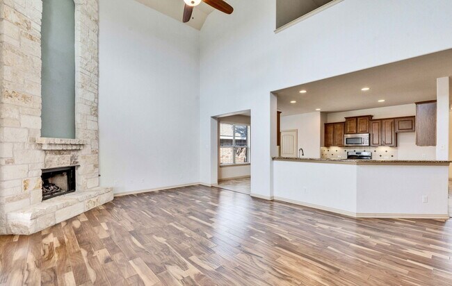 Building Photo - 2300 Dovetail St