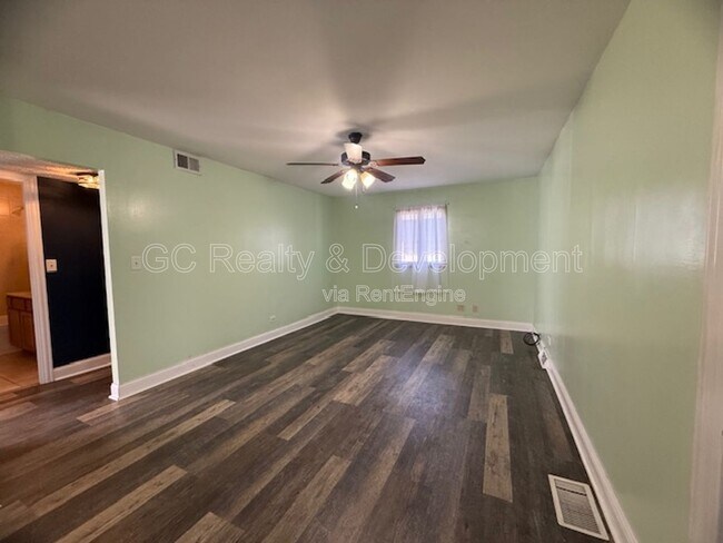 Building Photo - 1202 Cleveland St