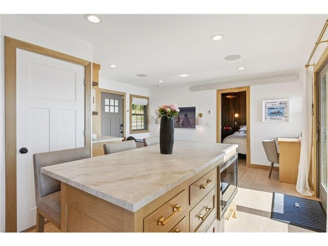 Building Photo - 5669 Hugo Rd