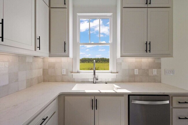 Building Photo - Luxury Townhome for Rent in Waterpointe | 3 Bed | 2.5 Bath | Private Courtyard