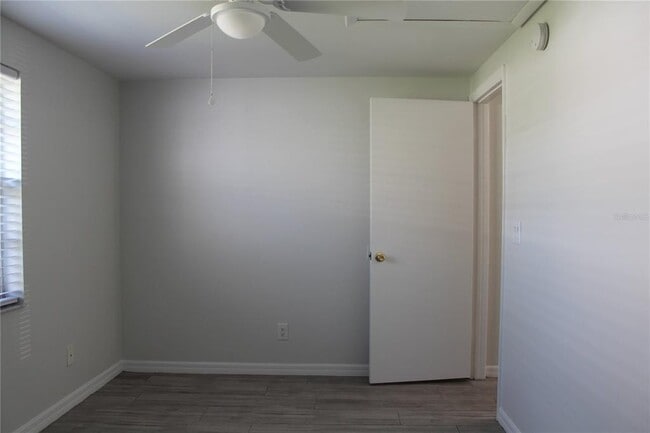 Building Photo - 10115 Wheatley Hills Ct