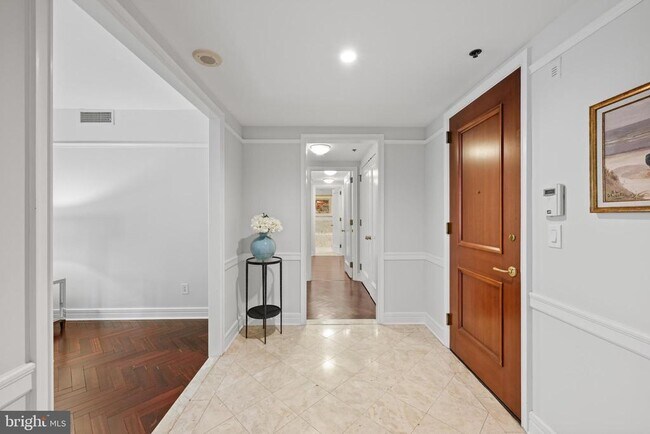 Building Photo - 1155 23rd St NW