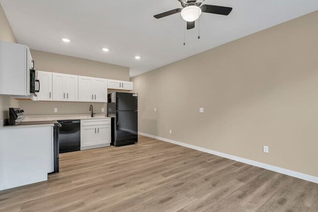 Interior Photo - Willa Mountain Apartments