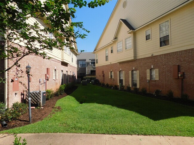 Building Photo - 2710 Grants Lake Blvd