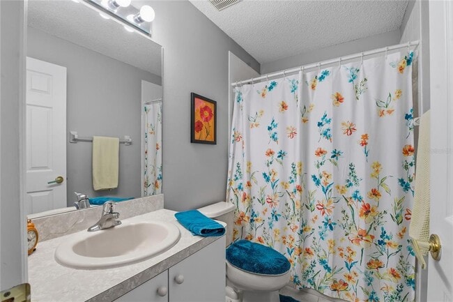 Building Photo - 1221 Wolford Dr