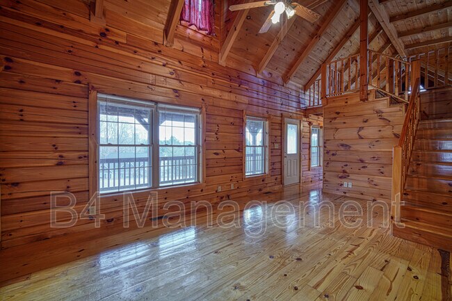 Building Photo - 336 Dancing Water Dr