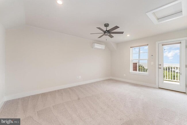 Building Photo - 1579 Sandpiper Bay Lp