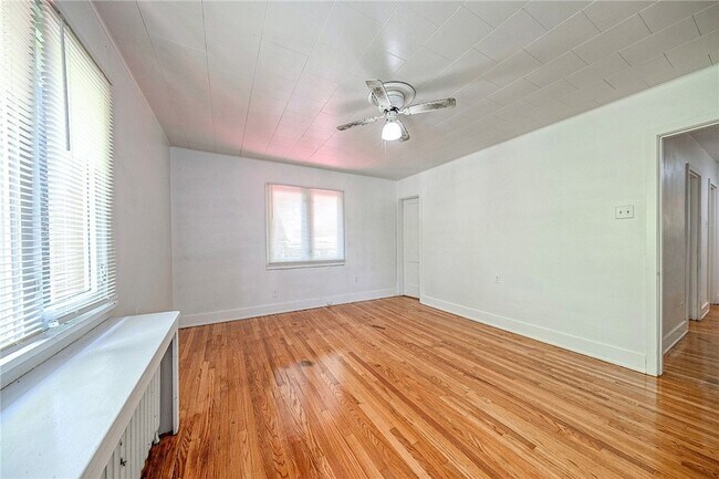 Building Photo - 565 Ardmore Blvd