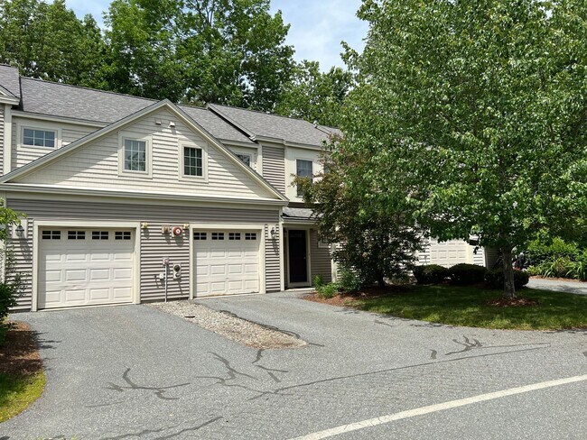 Building Photo - Spacious Furnished 3-Bedroom Condo – All U...