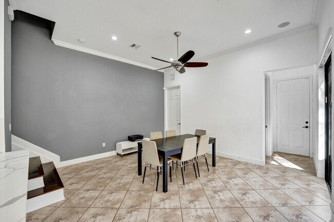 Building Photo - 3946 NW 84th Way