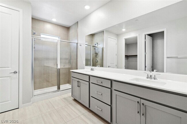 Building Photo - 12089 Arrebol Ave