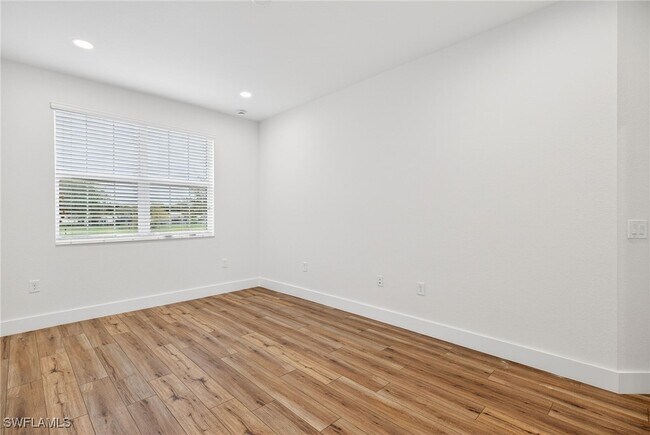 Building Photo - 10264 Cobble Notch Loop