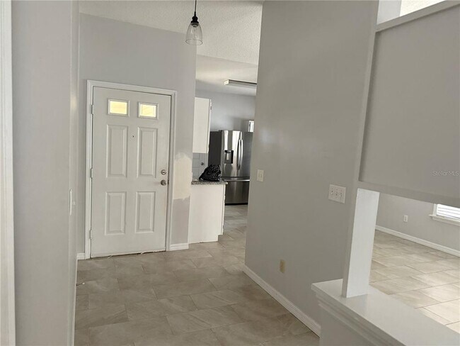 Building Photo - 1796 Bloxam Ave