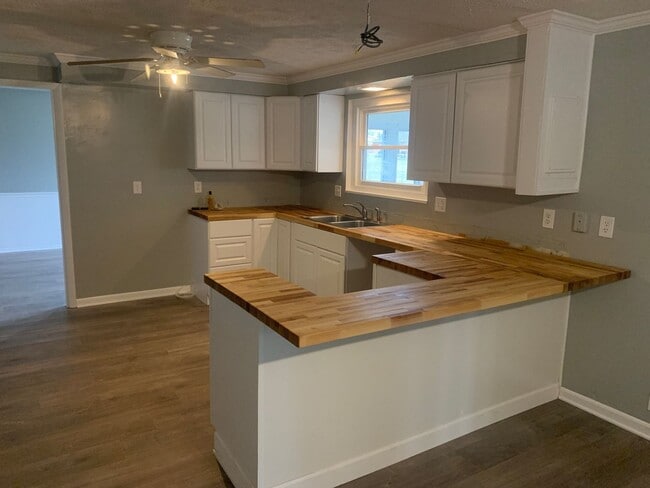 Building Photo - 1016 Terracewood Dr