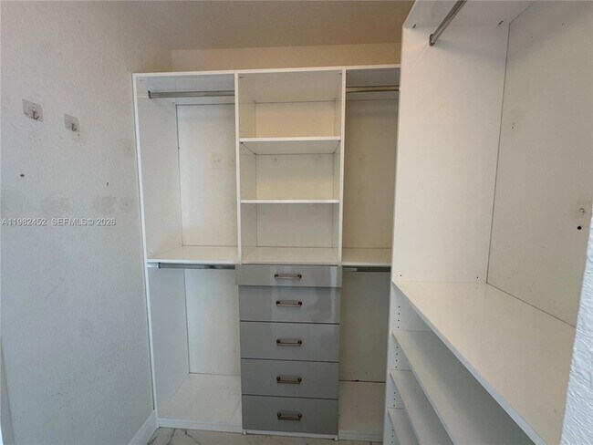 Building Photo - 27866 SW 142nd Ave