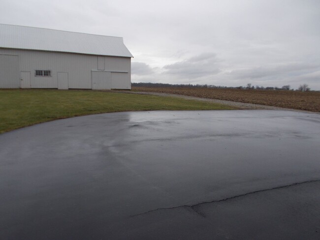 Building Photo - Large, beautiful Farm House in North Wayne...