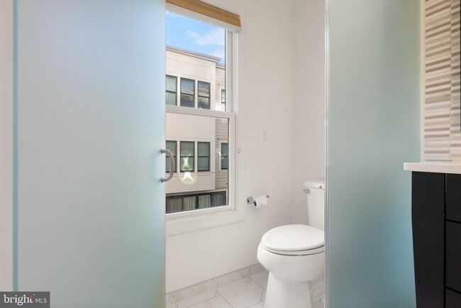 Building Photo - 1508 16th Ct N