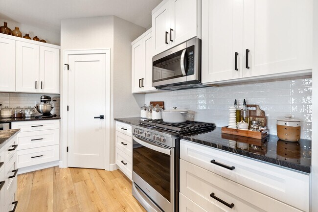 Building Photo - 1878 Woodland Way