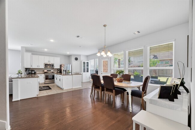 Building Photo - 2314 Trocadero Ln