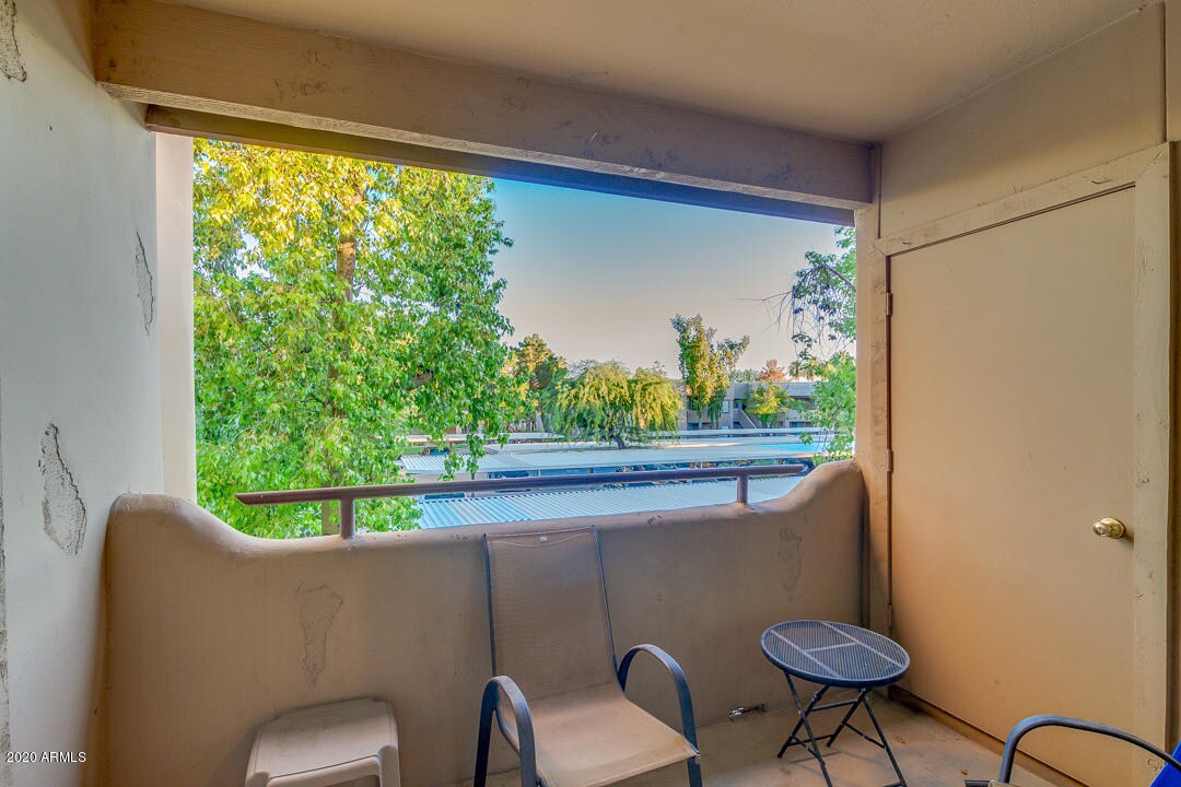 Private balcony overlooking the pool - 1825 W Ray Rd