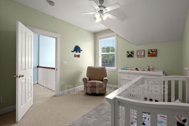 Building Photo - 127 Blackwater Dr