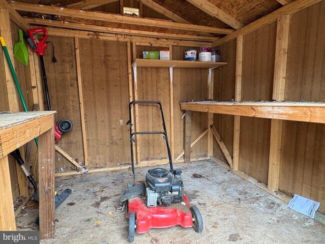 Building Photo - 12654 Valleywood Dr