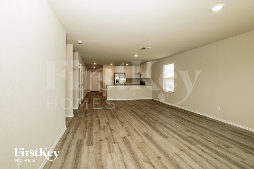 Building Photo - 1914 Morse Way