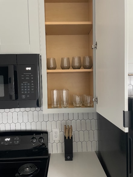 Building Photo - 2253 N Kenwood Ave