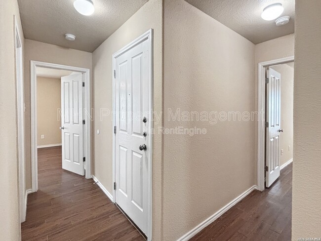 Building Photo - 4922 Celtic Cor