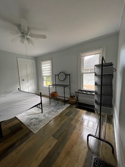 Building Photo - 109 Stark Ave