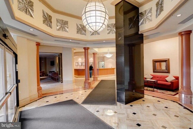 Building Photo - 3101 N Hampton Dr