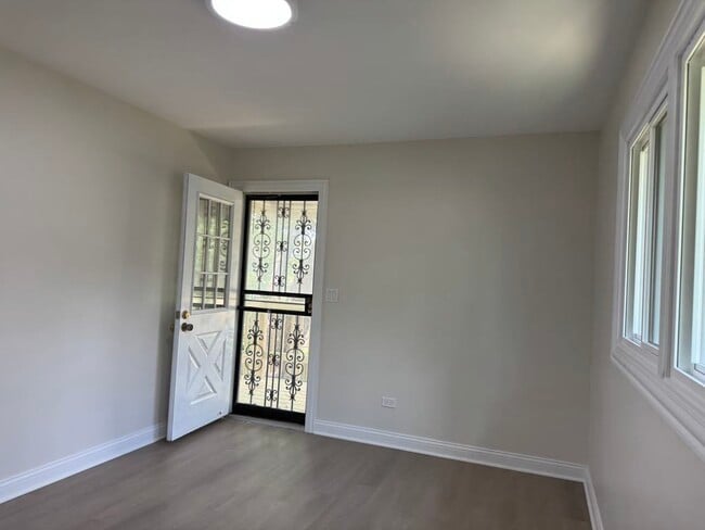 Building Photo - 434 Galahad Rd