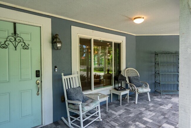 Building Photo - Living Across from Sarasota Bay 3BR/2.5BA ...